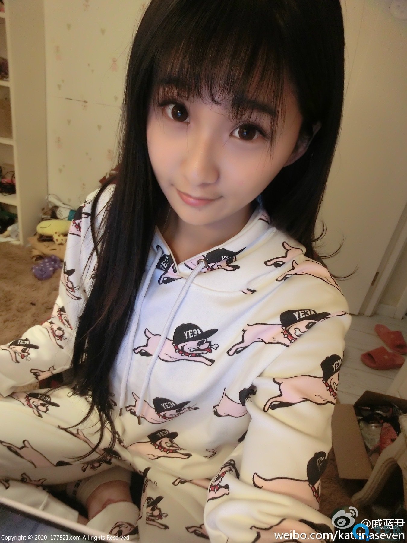 戚蓝尹(戚蓝尹 , Niania，elva)写真资料